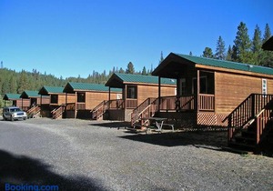 Yosemite Lakes Cabin 39