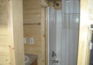 Yosemite Lakes Wheelchair Accessible Cottage 53