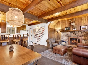 Chipmunk Treehouse | Upper Moonridge