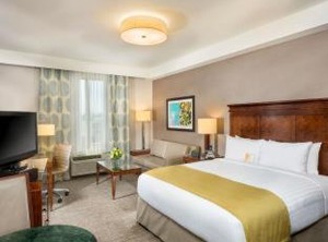 Ayres Hotel | Platinum Triangle