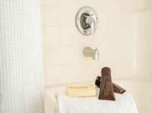 Ayres Hotel | Platinum Triangle