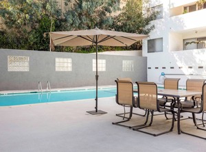 The Emerson Grand Ave Los Angeles | Sawtelle