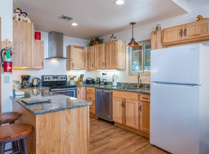 Cedar Mountain Lodge | Yosemite Forks