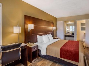 Firsix San Diego | Roseville - Fleet Ridge