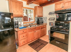Cottage | Summit Estates