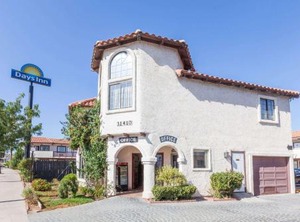 Ontario Airport Inn | Castaic