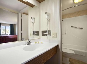 Days Inn | Gilroy