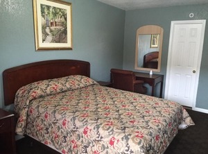 Cinema Motel | Pomona
