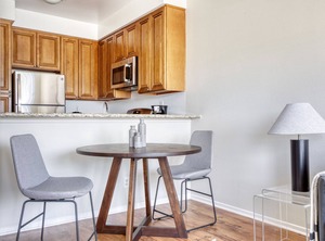 The Emerson Grand Ave Los Angeles | NoHo Arts District