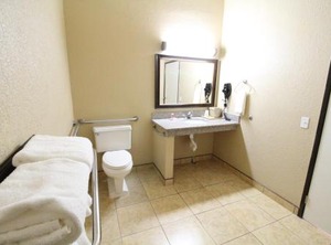 Econo Lodge Inn Downtown | Fallbrook