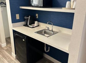Ontario Airport Inn | Bonita