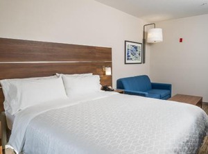 Holiday Inn Express Suites Forest Ihg Hotel | Lake Forest