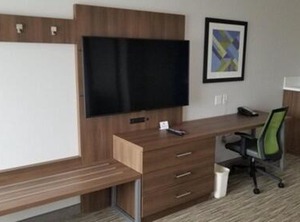 Holiday Inn Express Suites Forest Ihg Hotel | Lake Forest