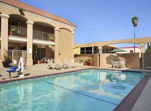 Howard Johnson | Buena Park