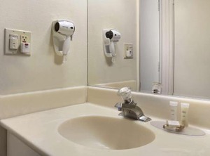 Howard Johnson | Buena Park