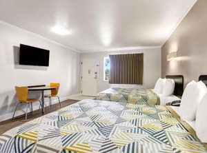 Motel | Lodi