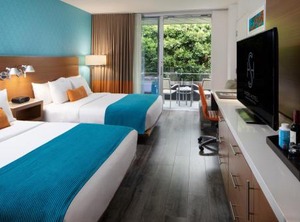 Shore Hotel | Downtown