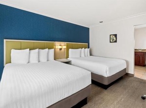 Surestay Hotel | Sunset Park