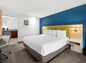 Surestay Hotel | Sunset Park