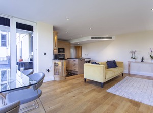 Canary Wharf | Sands End
