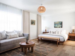 The Pearl Hotel | Roseville - Fleet Ridge
