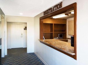 Travelodge | Sunset Beach