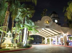 Vanllee Hotel | Covina