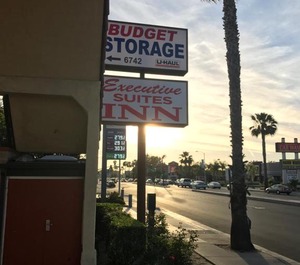 Executive Inn 