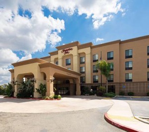 Hampton Inn Suites Fresno 