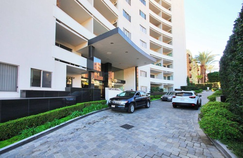 Hollywood Hills Condo | 1 BD/HWD HILLS/ENTOURAGE & RAY DONOVAN CONDO /STUNNING VIEWS/FT FRM RUNYON HIKE