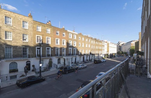 Belgravia Apartment | 1 bedroom in Knightsbridge lower belgrave