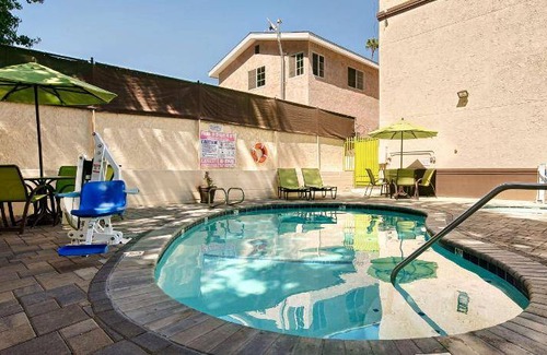Eagle Rock Hotel | 100 m² Hotel ∙ 127 guests