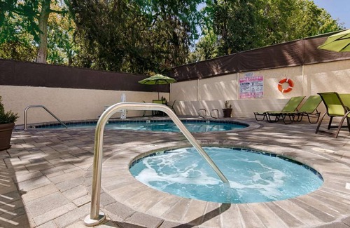 Eagle Rock Hotel | 100 m² Hotel ∙ 127 guests