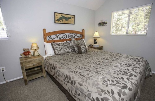 Moonridge House | 100 m² House ∙ 2 bedrooms ∙ 5 guests