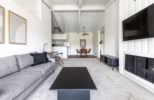 Fox Hills Apartment | 101 m² Apartment ∙ 2 bedrooms ∙ 4 guests