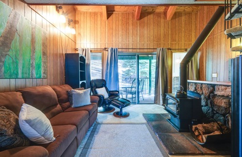 Pinecrest Apartment | 102 m² Apartment ∙ 2 bedrooms ∙ 7 guests