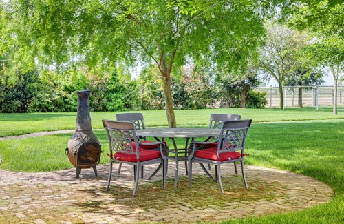 Stanislaus County Cottage | 102 m² Cabin ∙ 2 bedrooms ∙ 4 guests