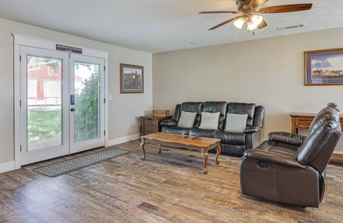 Stanislaus County Cottage | 102 m² Cabin ∙ 2 bedrooms ∙ 4 guests