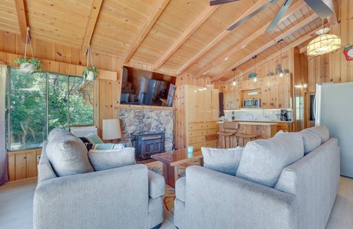 Oakhurst House | 103 m² House ∙ 2 bedrooms ∙ 7 guests