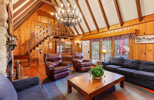Cedar Glen House | 103 m² House ∙ 3 bedrooms ∙ 6 guests