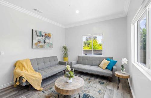 Temple City House | 111 m² House ∙ 2 bedrooms ∙ 12 guests