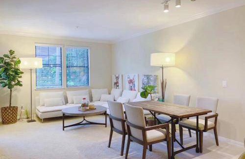 Irvine Apartment | 111 m² Apartment ∙ 2 bedrooms ∙ 5 guests