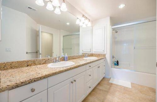 Irvine Apartment | 111 m² Apartment ∙ 2 bedrooms ∙ 5 guests
