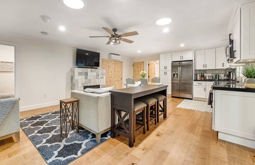 Freestone House | 112 m² House ∙ 2 bedrooms ∙ 4 guests
