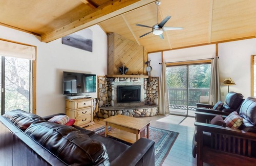 Shaver Lake House | 112 m² House ∙ 3 bedrooms ∙ 10 guests