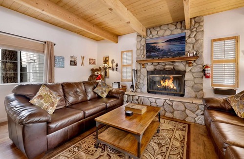 Sugarloaf Cabin | 116 m² Cabin ∙ 3 bedrooms ∙ 7 guests