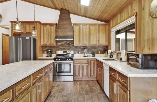 Fox Farm Cabin | 116 m² Cabin ∙ 2 bedrooms ∙ 6 guests