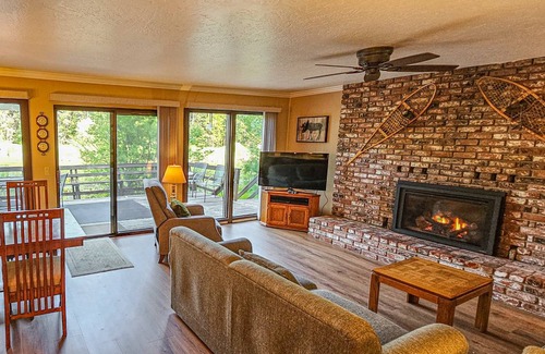 Sierra Cedars House | 116 m² House ∙ 3 bedrooms ∙ 6 guests