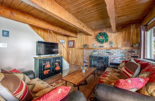 Cedar Glen House | 116 m² House ∙ 3 bedrooms ∙ 8 guests
