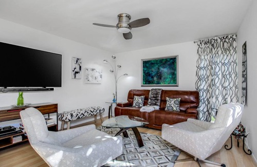 Sunrise Vista Chino Condo | 116 m² Condo ∙ 2 bedrooms ∙ 4 guests